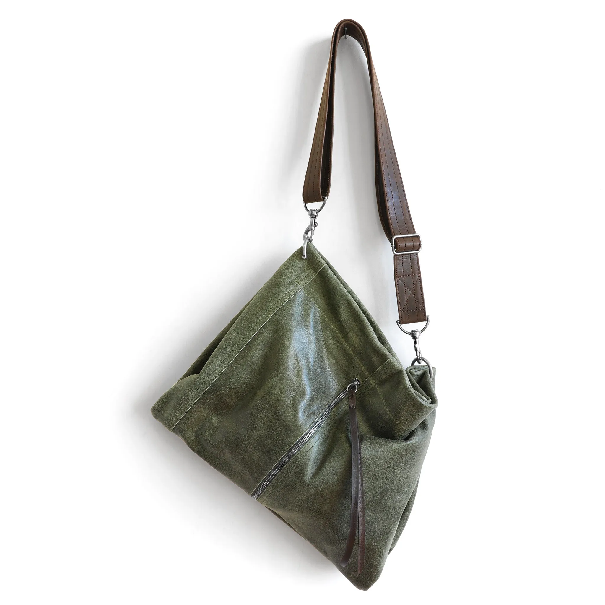 coyote crossbody | two sizes