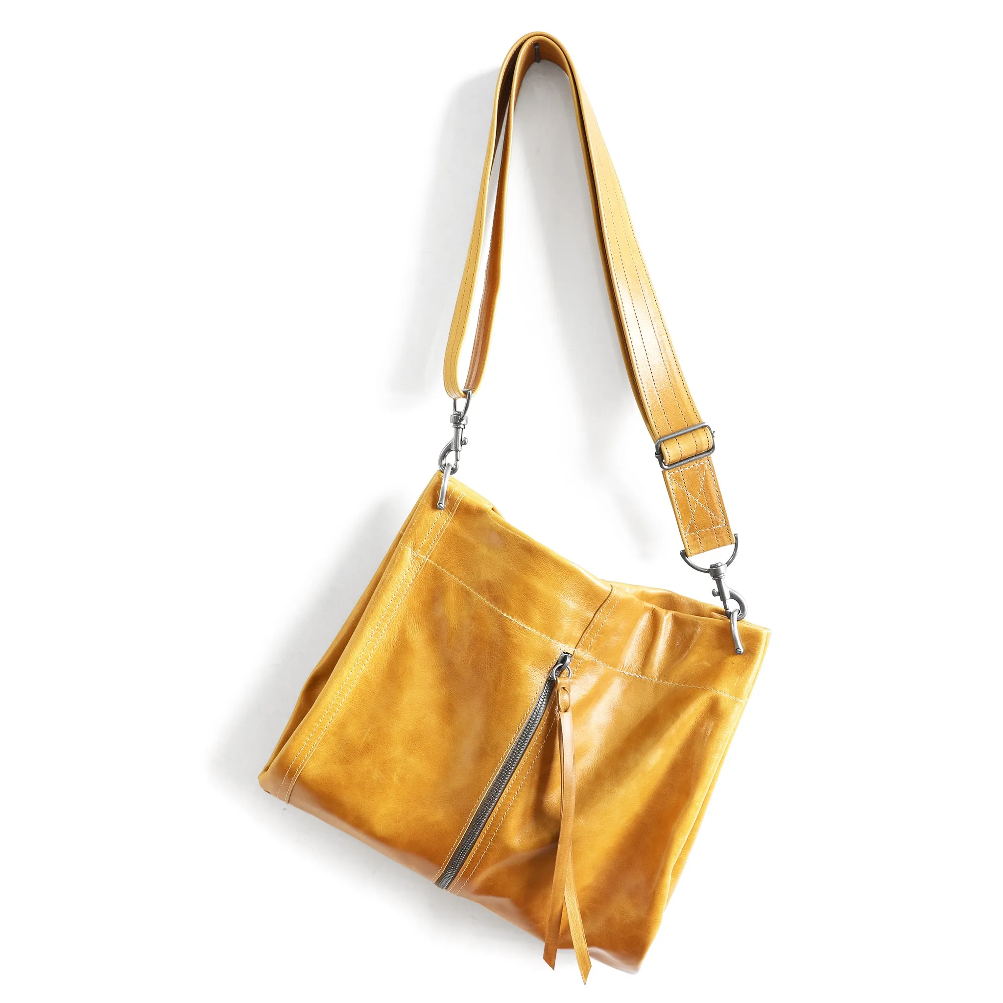 coyote crossbody | two sizes