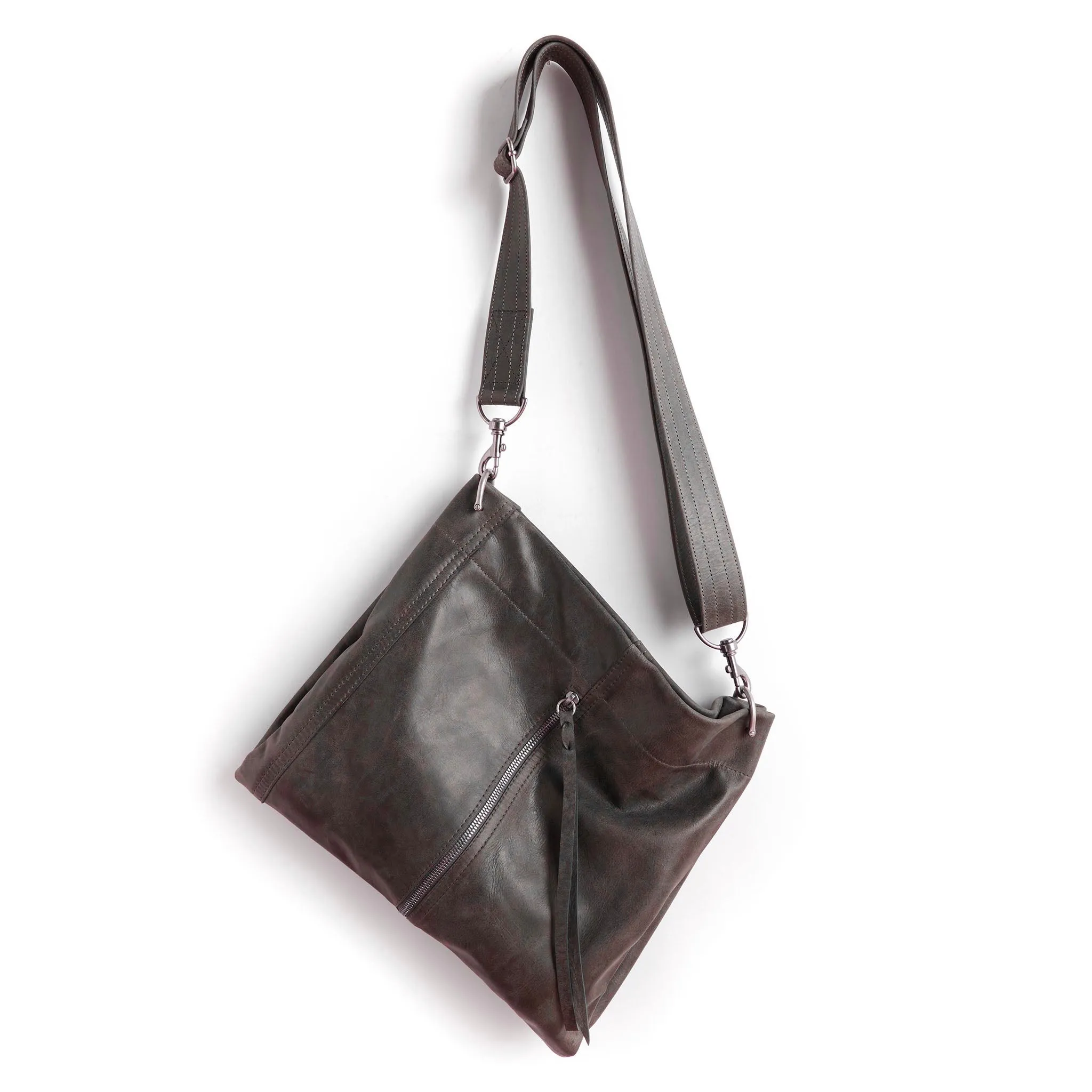 coyote crossbody | two sizes