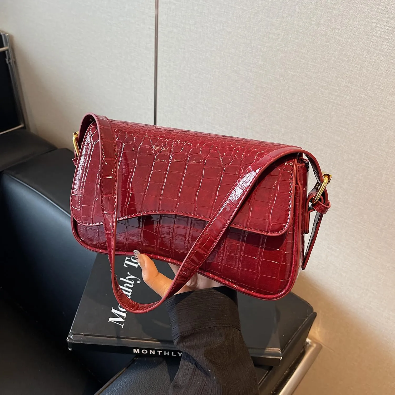 Trendy Y2K Vegan Leather Shoulder Bag for Women - Hobo Handbag, Clutch & Saddle Bag with Removable Strap
