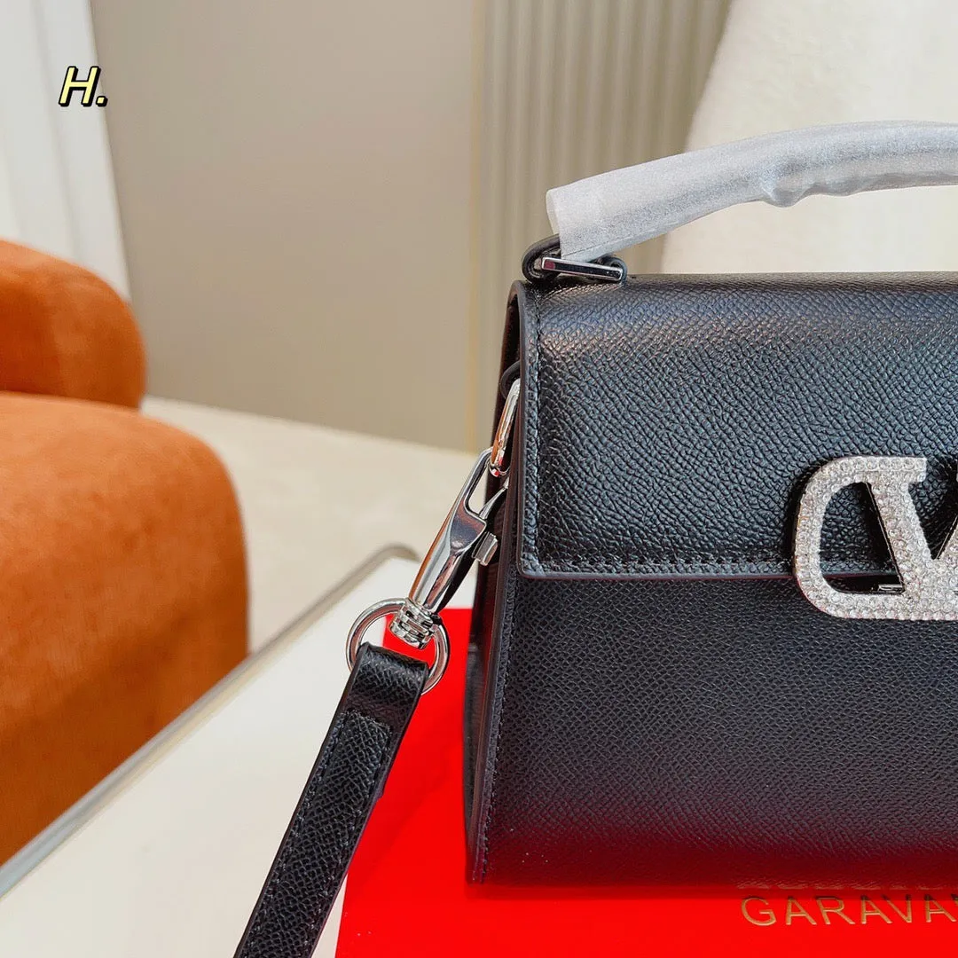 VLTN072 MINI VSLING HANDBAG / 7x3.9x5.5inch